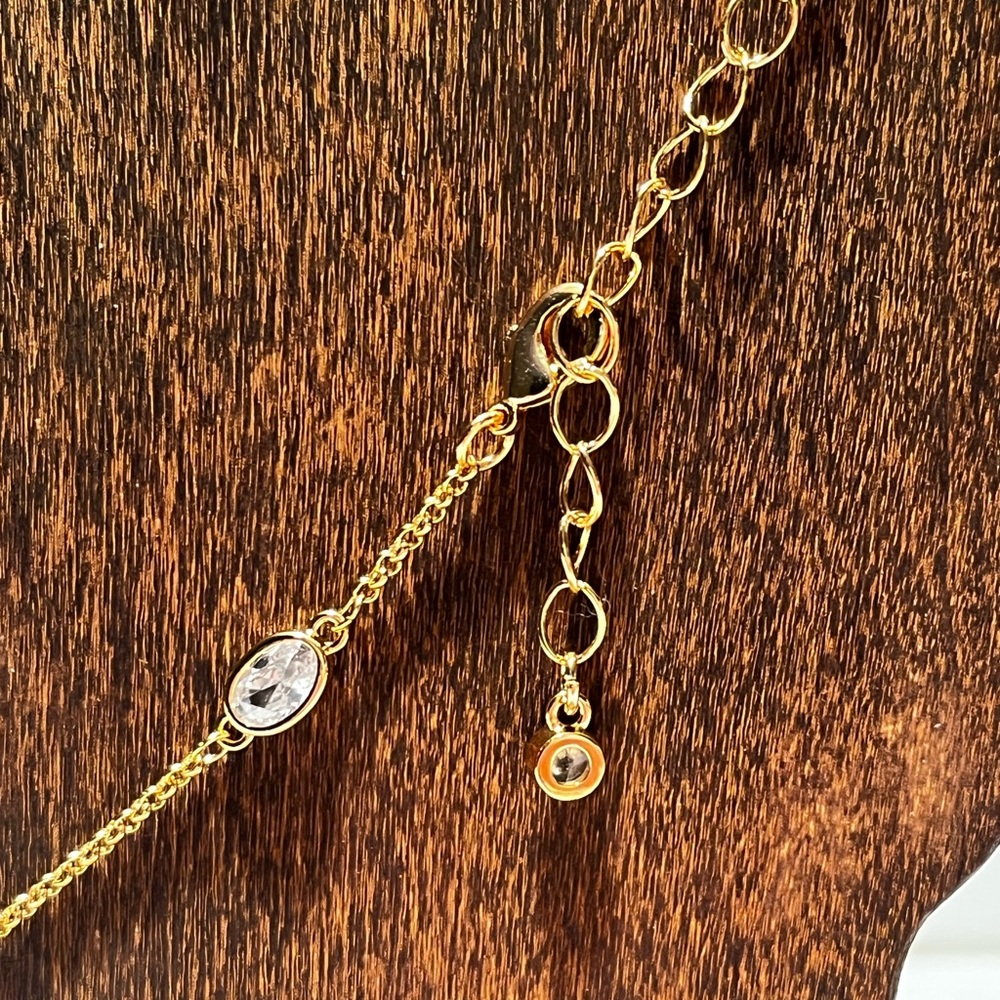 Gold 'H' Anklet - Picture 4 of 6